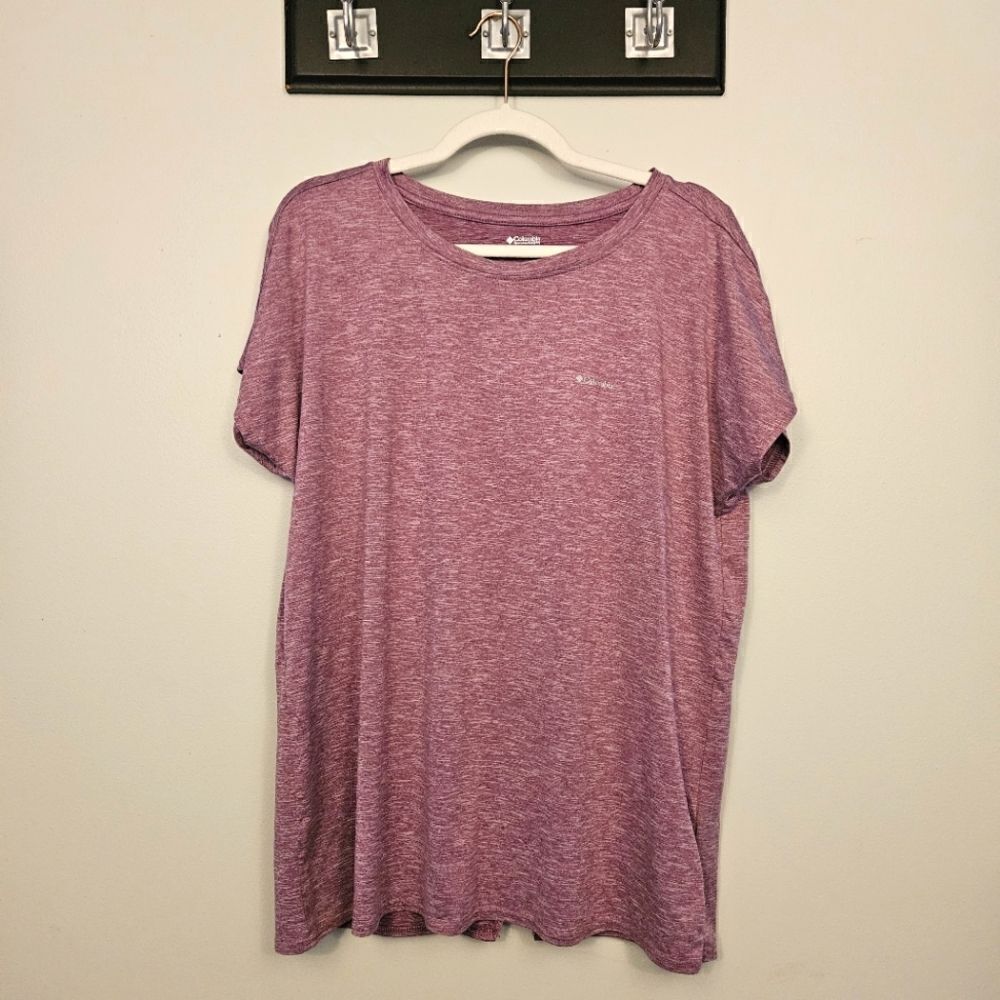 Columbia Tulip Hem Tee